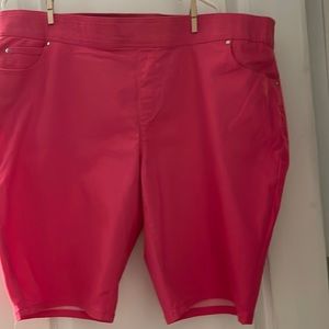 Kim Rogers pull on Bermuda shorts size 20W Pink